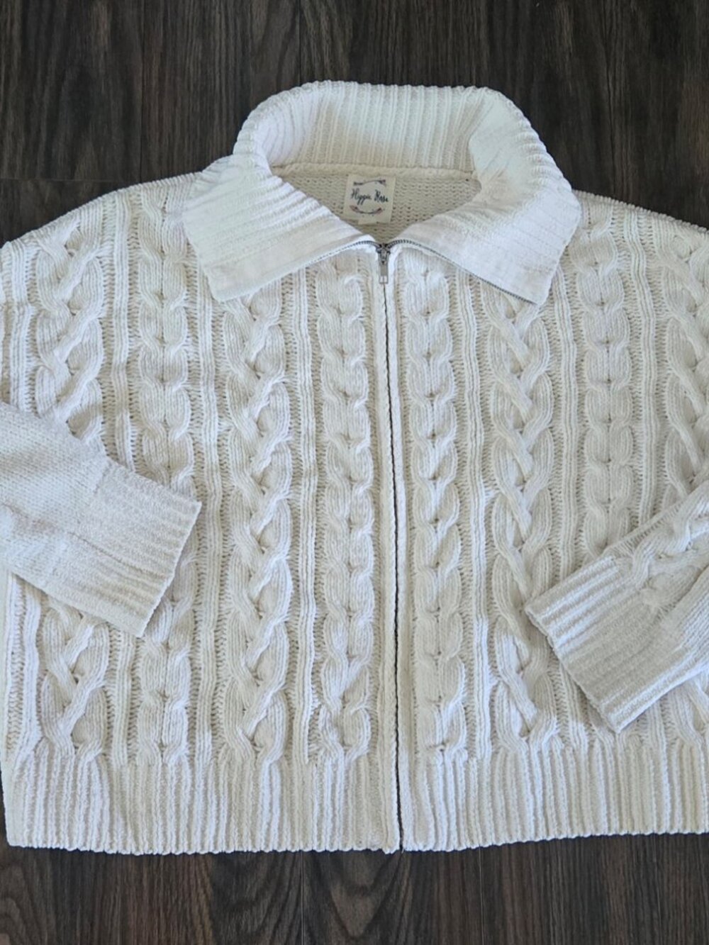 HIPPIE ROSE Super Soft and Plush Turtle or Mock Zipper Cardigan Sweater NWOT/L
